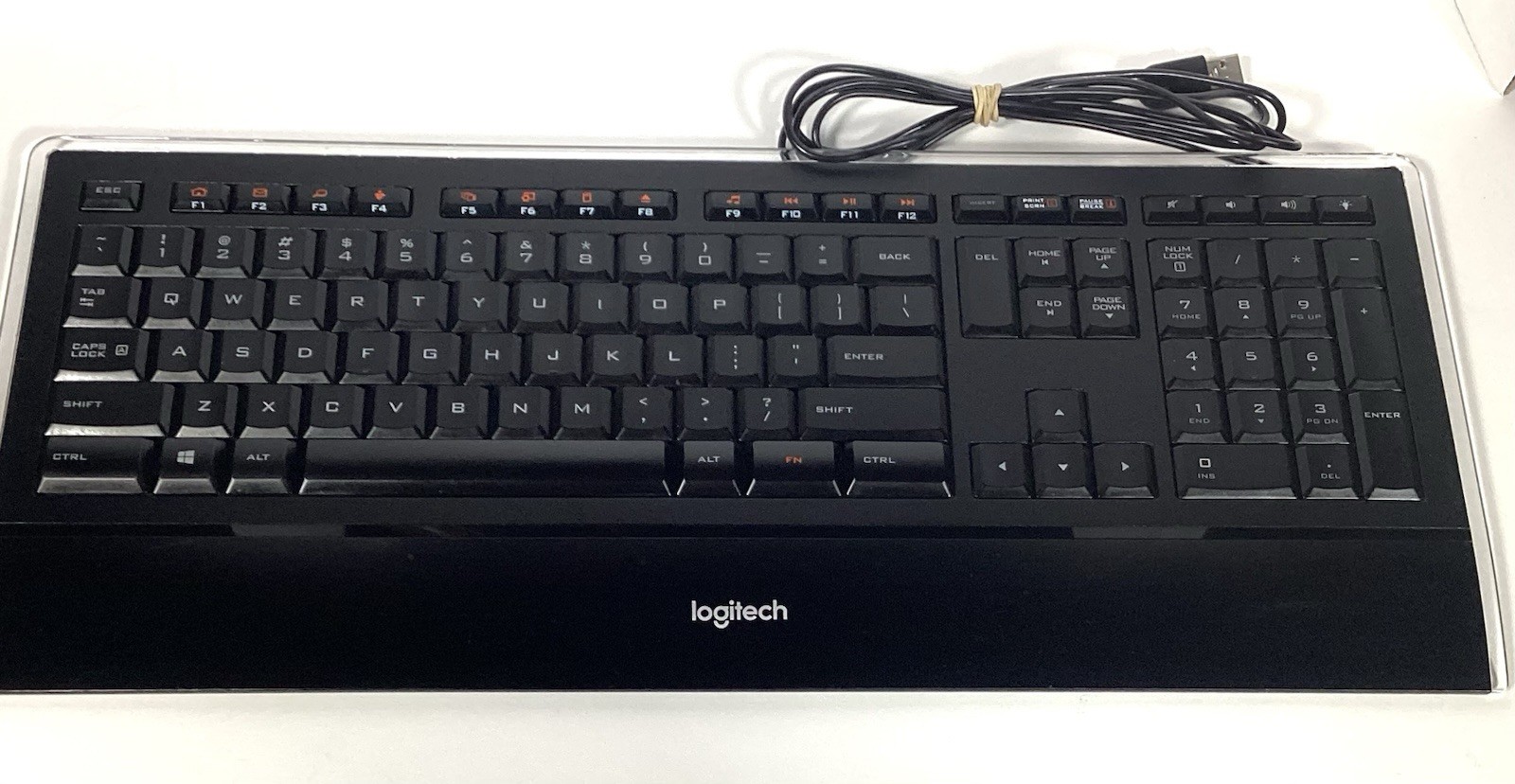 Logitech Illuminated K740 USB Wired Keyboard Y-UY95 - Tested Works Great