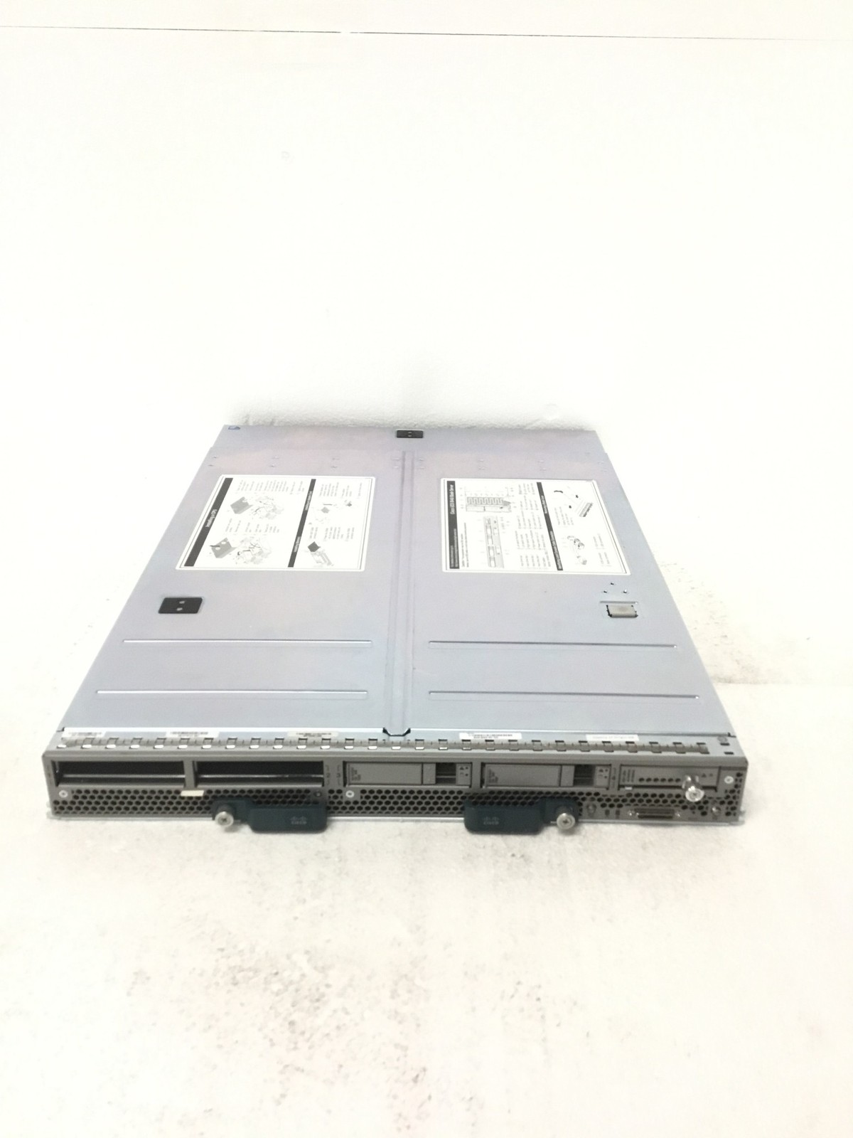 Cisco UCS B440 Blade Server 4×E7-4850 10-Core 32GB RAM M81KR VIC w/Caddies WORKS