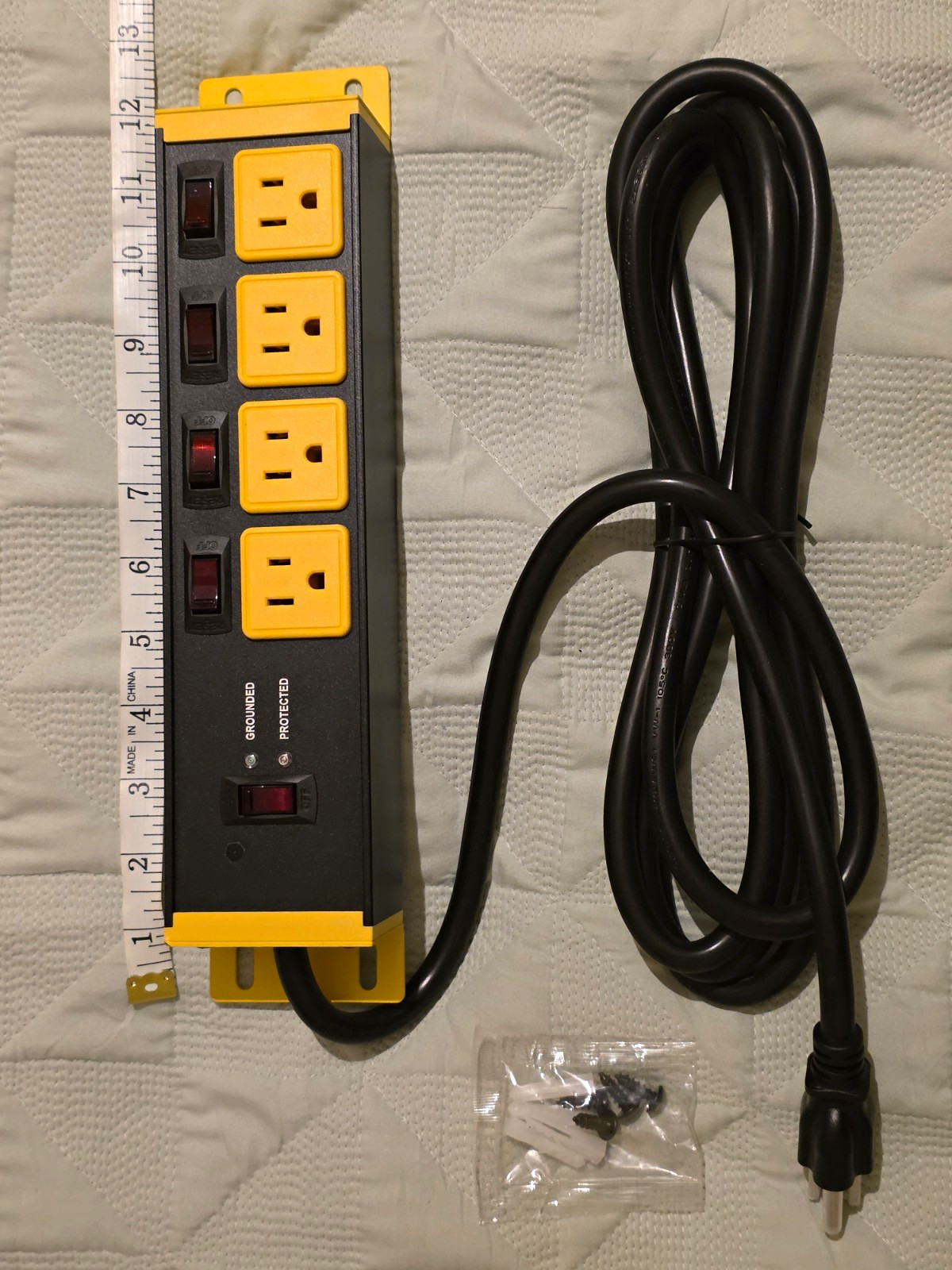 Heavy Duty Metal Power Strip Surge Protector 4 Outlet  Switch 9 Ft Cord