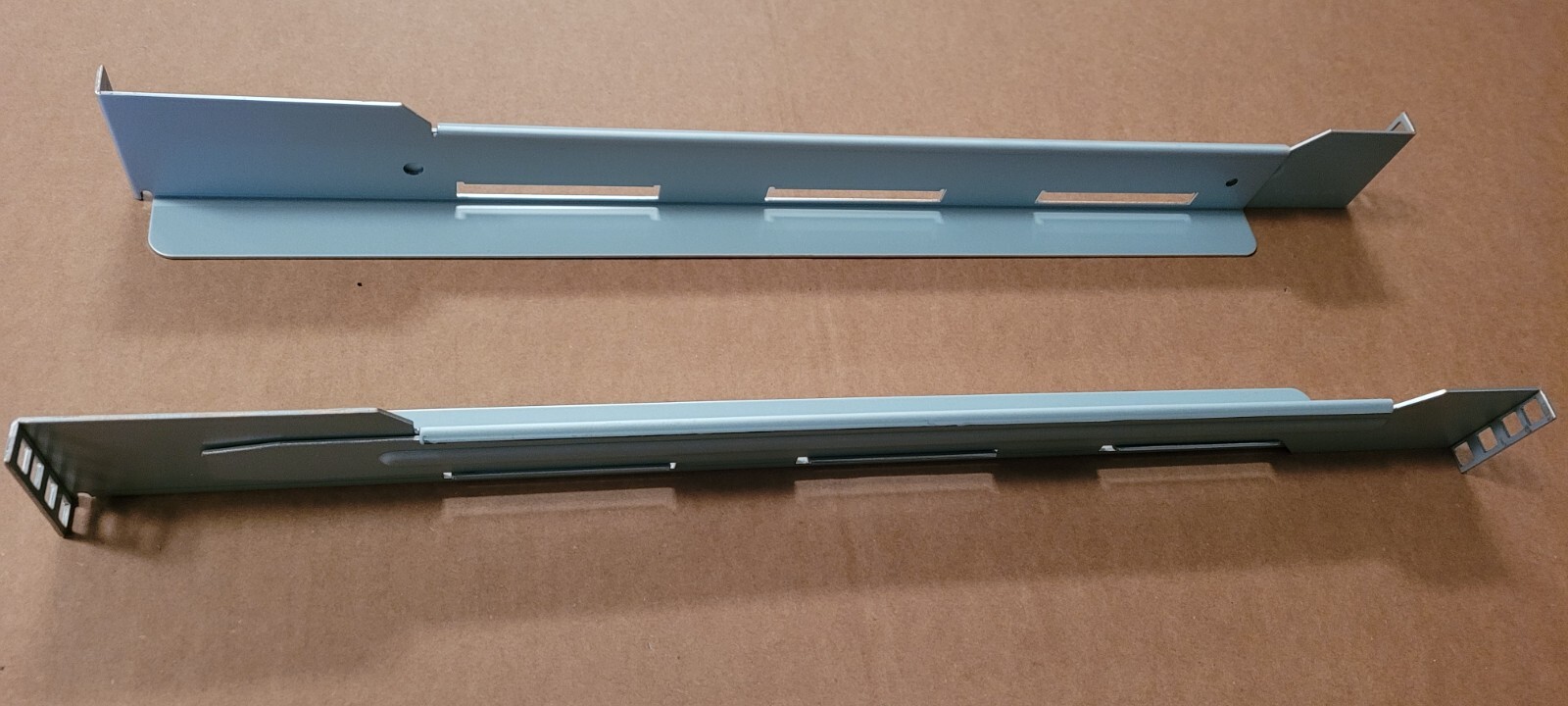 NetApp Universal 4-Post Rails for DS4243 DS4246 DS2246 DS224C FAS80x0 FAS2x50
