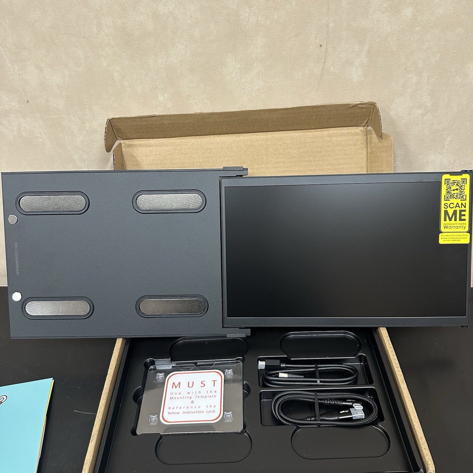 Mobile Pixels Duex Max DS 14.1" Portable IPS LCD Magnetic Monitor