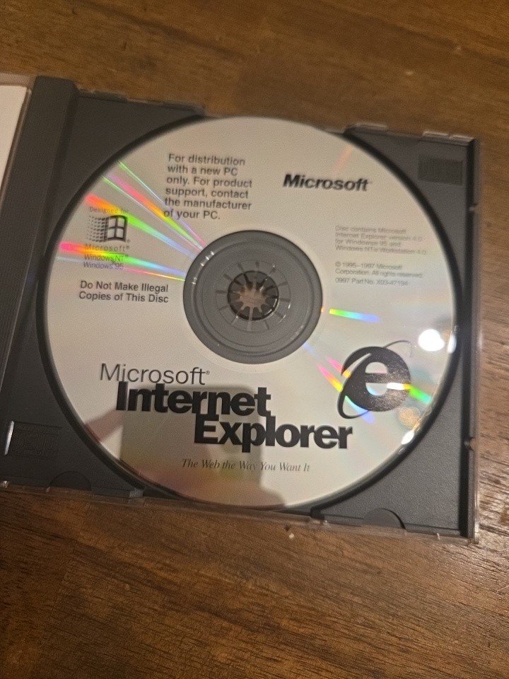 Vintage Microsoft Internet Explorer 4.0 CD-ROM Original Install Disc w/ Sleeve 