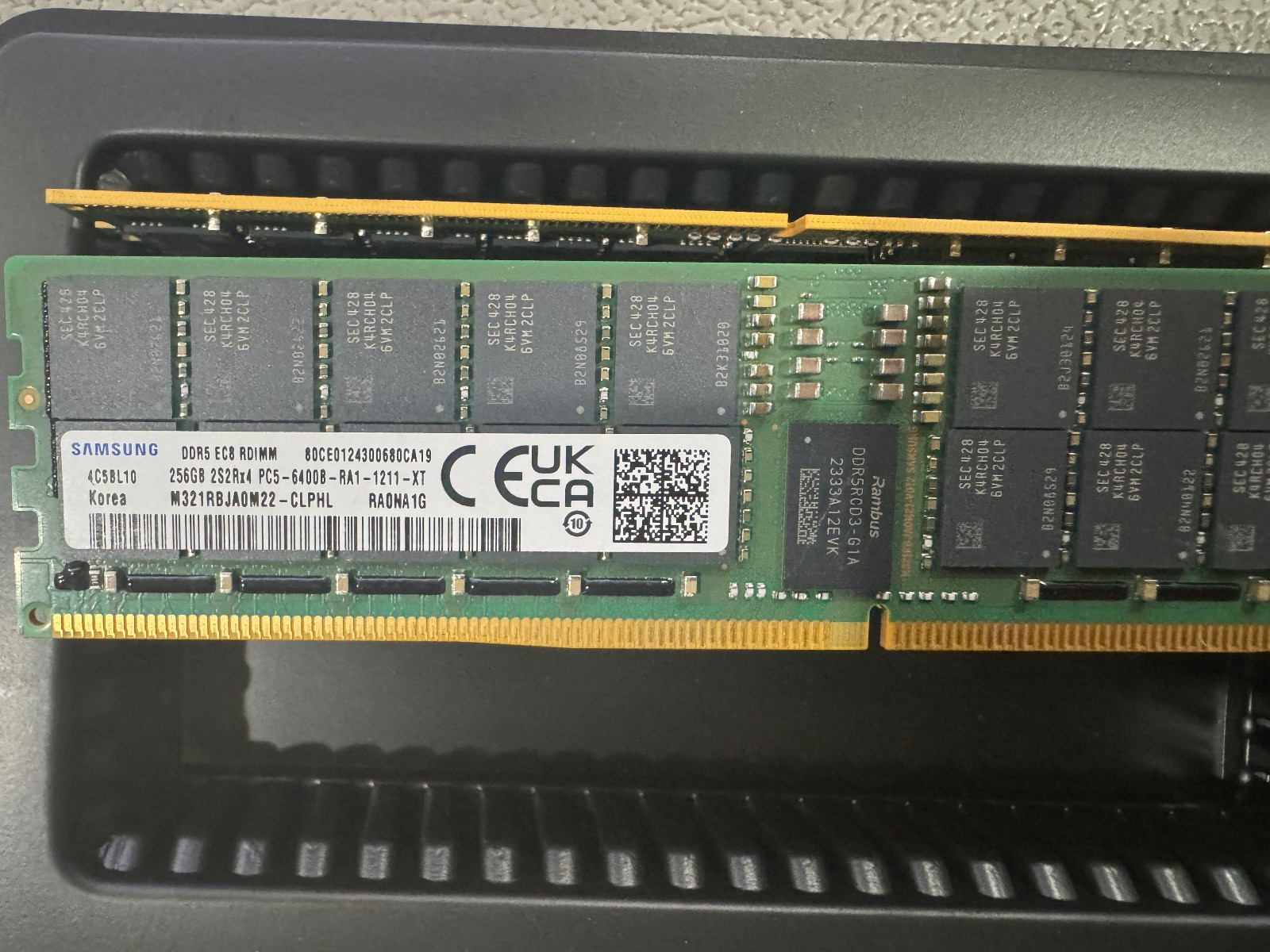 M321RBJA0M22-CLPIL Samsung DDR5 6400 MT/s PC5-51200 RAM