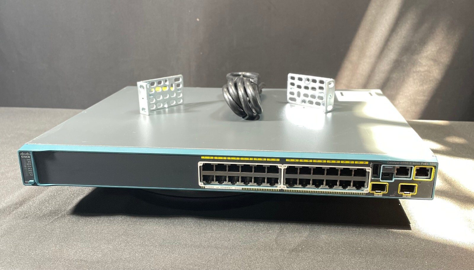 Cisco WS-C2960S-24PD-L 24 Port PoE Gigabit Switch - Same Day Shipping