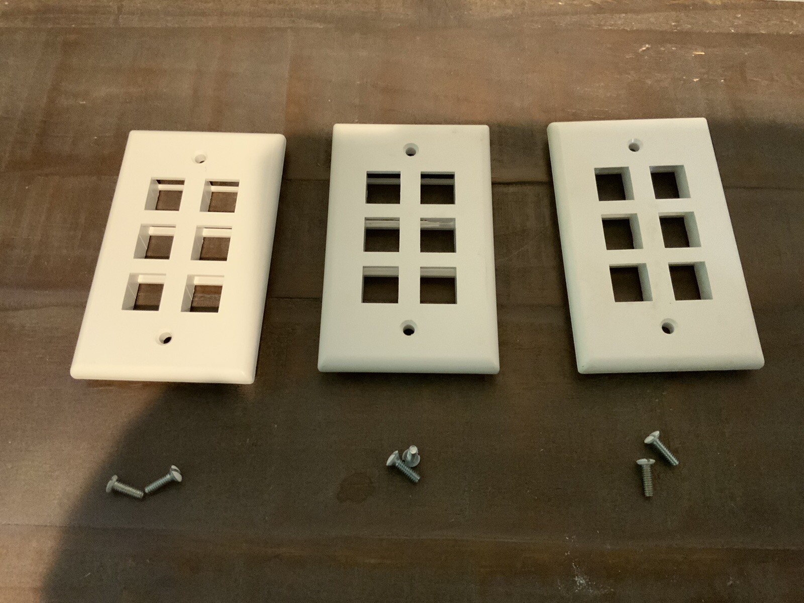Lot Of 3 LEVITON QUICK PORT SINGLE-GANG 6-PORT MODULAR WALL-PLATE, White G