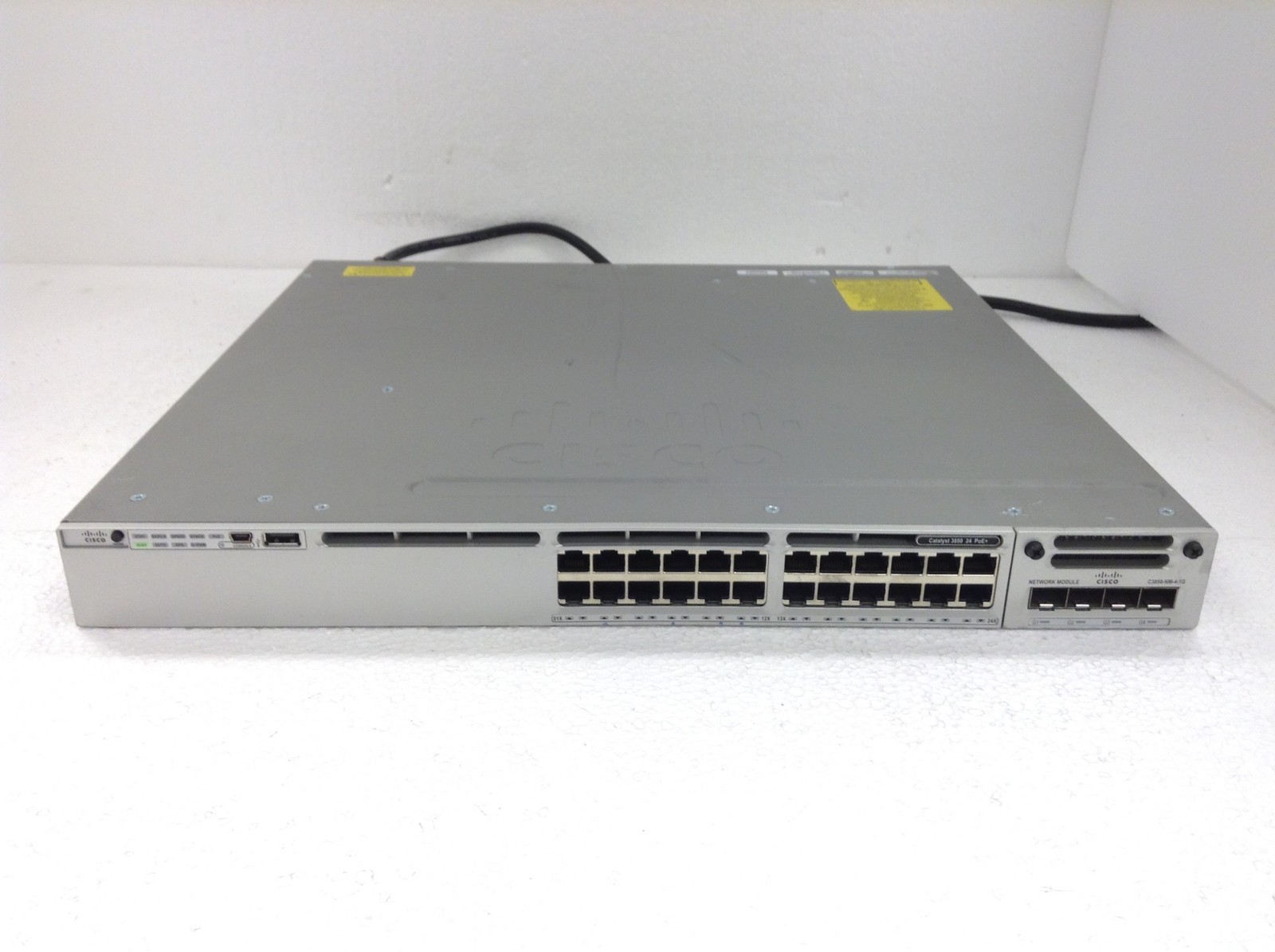 Cisco Catalyst WS-C3850-24P-E 24-Port PoE+ Ethernet Switch w/ C3850-NM-4-1G