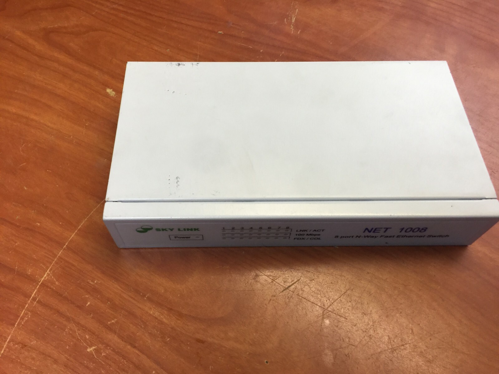 FAST ETHERNET SWITCH SKYLINK NET 1008 8-PORT N-WAY FOR PARTS