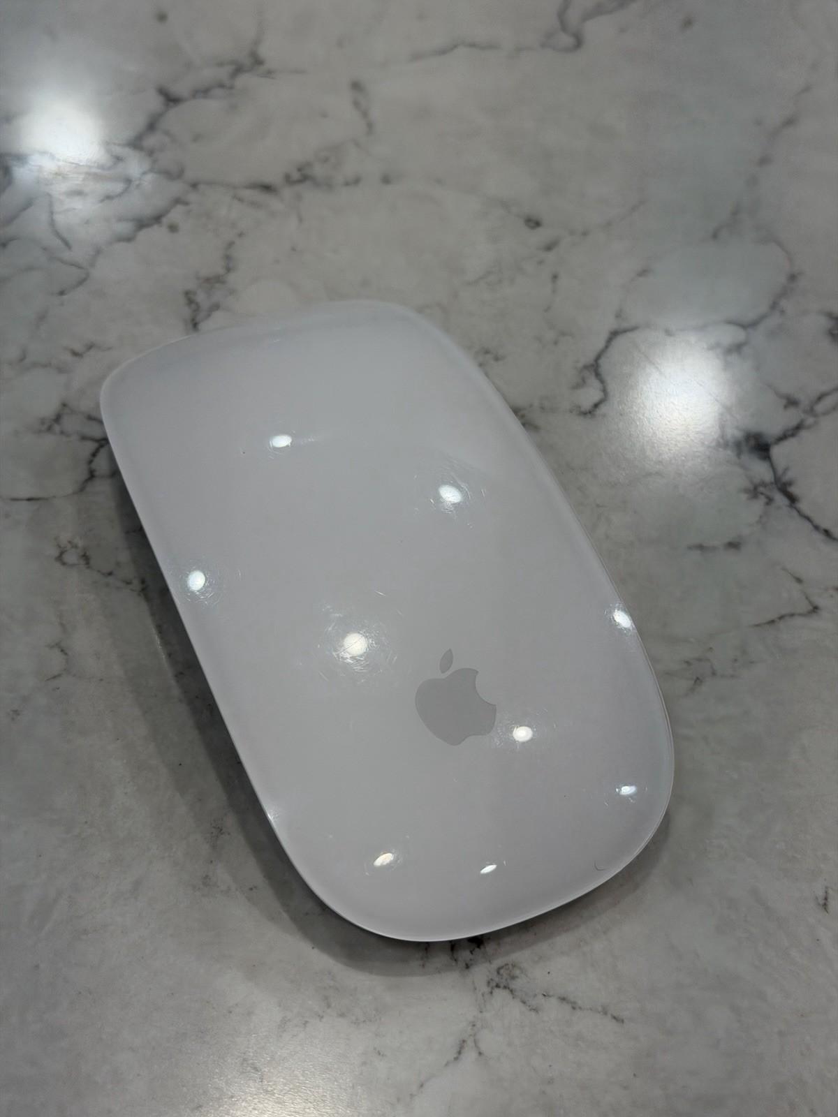 Apple Magic Mouse 2 A1657 Wireless Bluetooth Rechargeable Multi-Touch