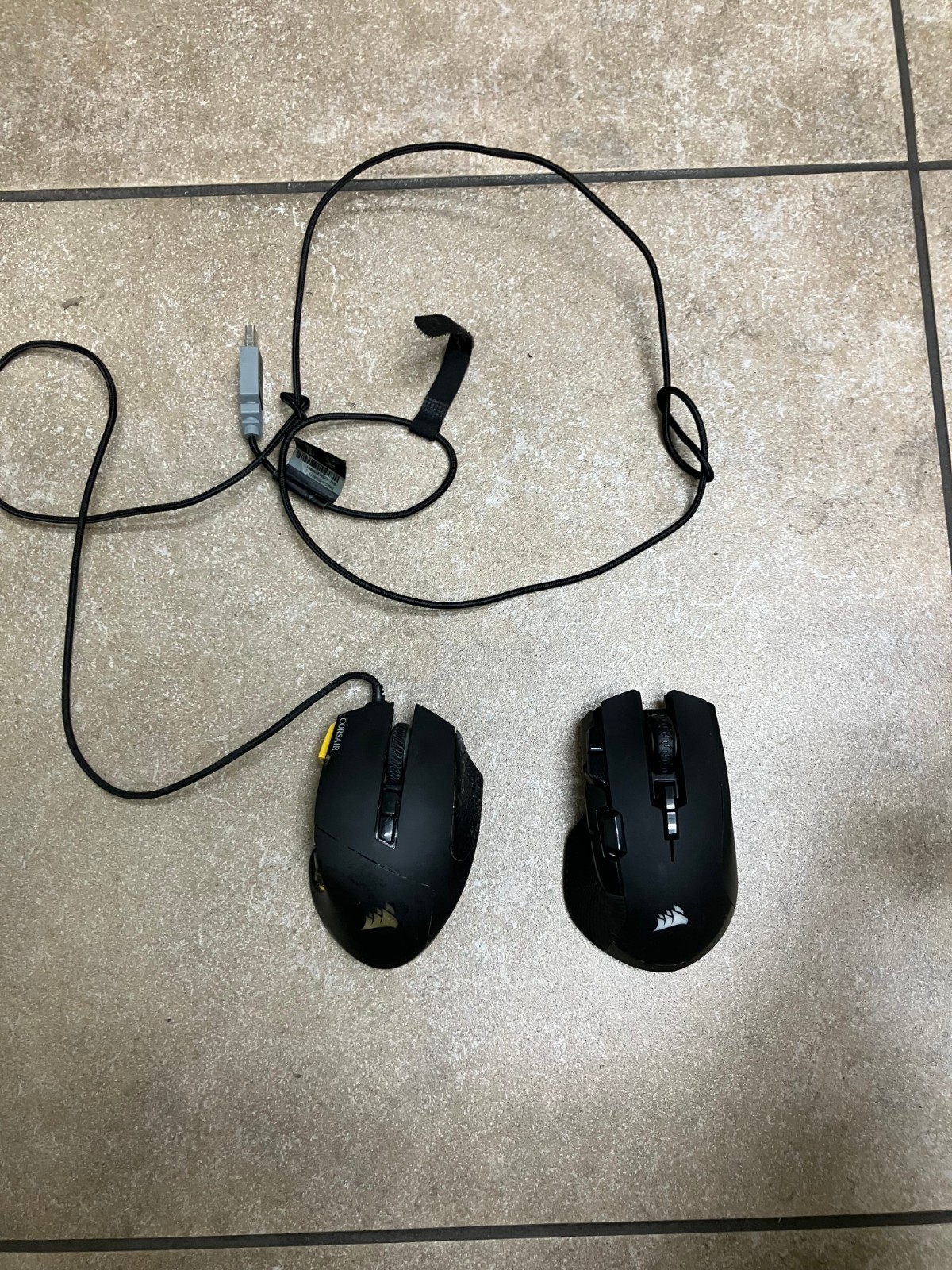 PARTS/REPAIR Corsair SCIMITAR Pro RGB WIRED (RGP0029) AND Ironclaw RGB wireless