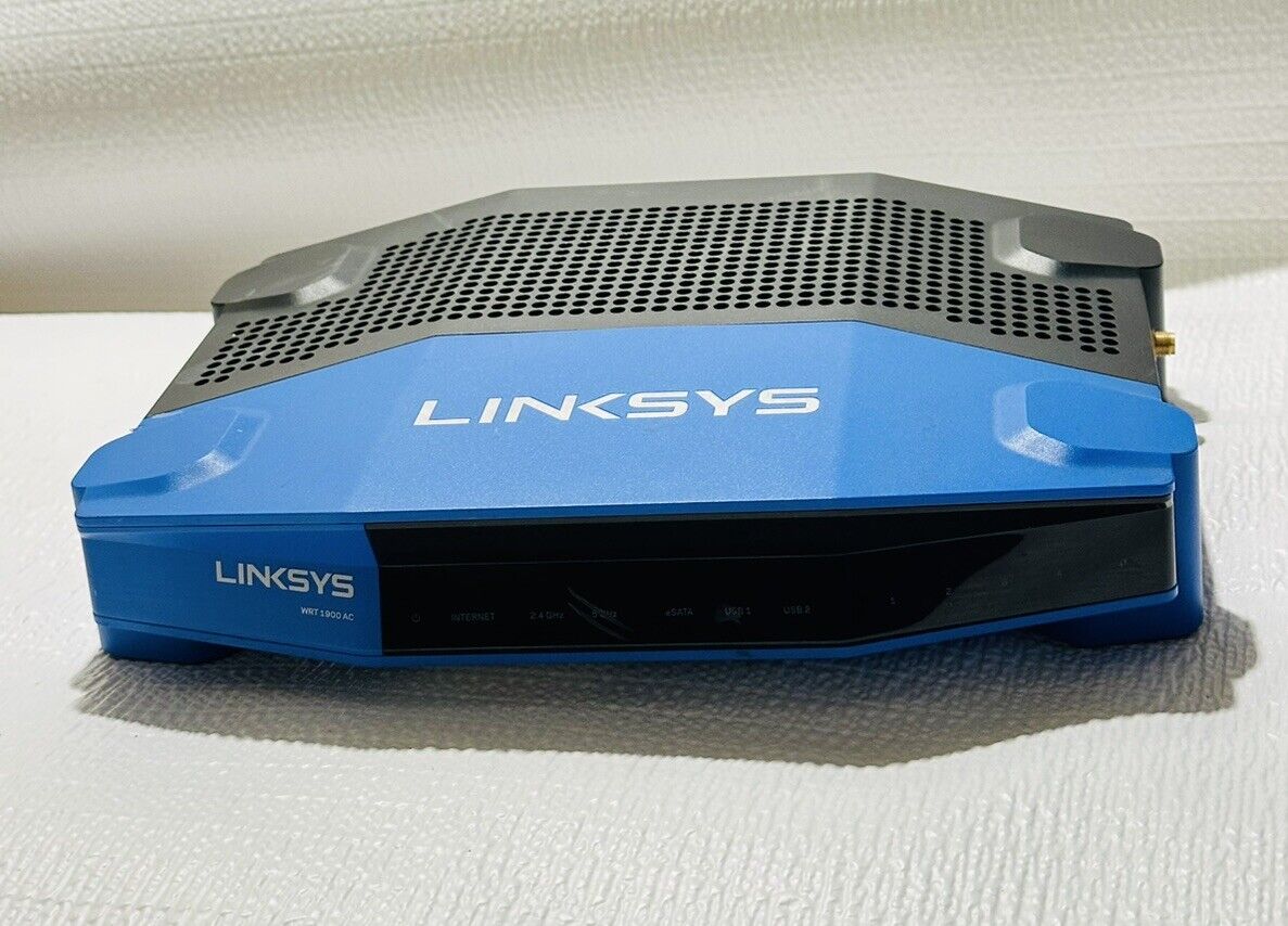 LINKSYS WRT1900AC v2 Dual-Band Wi-Fi Router with Ultra-Fast No AC Cable/Antenna