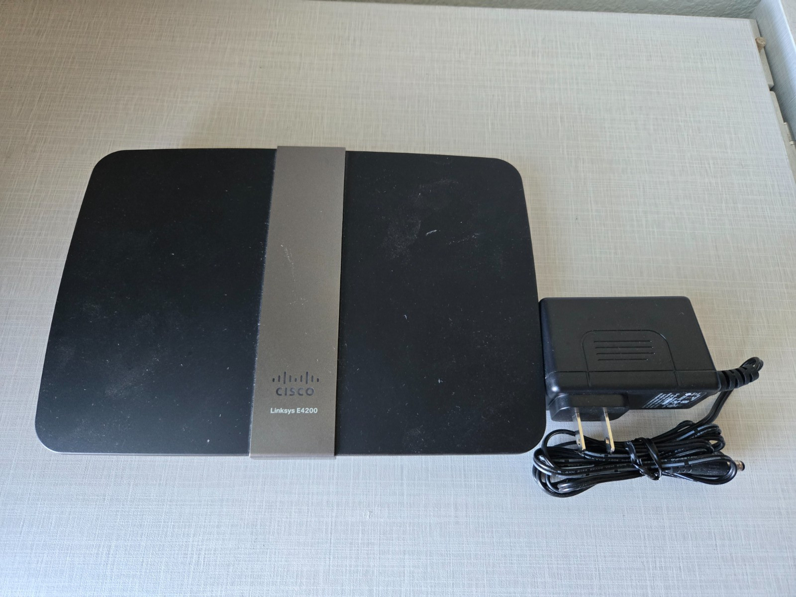 Cisco Linksys E4200 v2 Maximum Performance Dual Band N900 Router SKU 6770