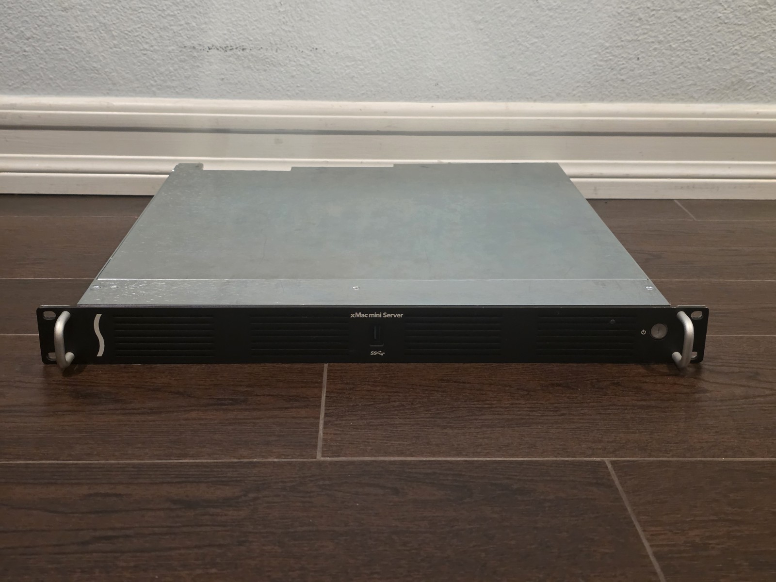 Sonnet xMac Mini Server Thunderbolt 3 PCIe Rackmount Expansion Chassis