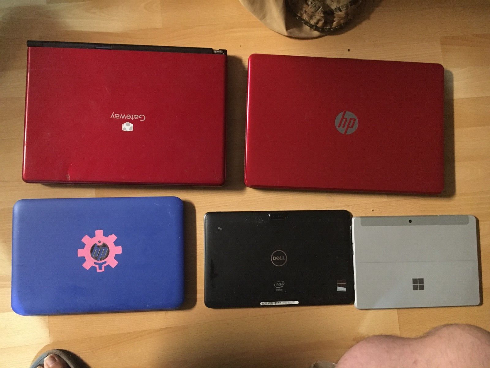 Lot/bundle FIVE (5) Windows/HP/Gateway/Dell Laptop/Tablets