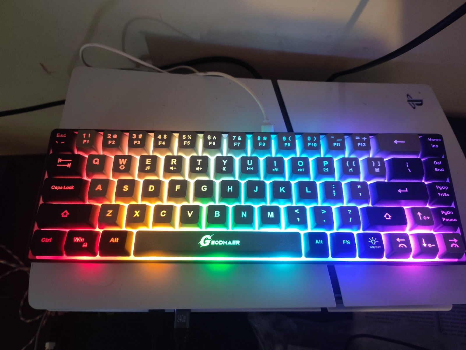 GEODMAER 65% Gaming Keyboard Wired RGB Backlit 68 Key Compact Mini Keyboard PC