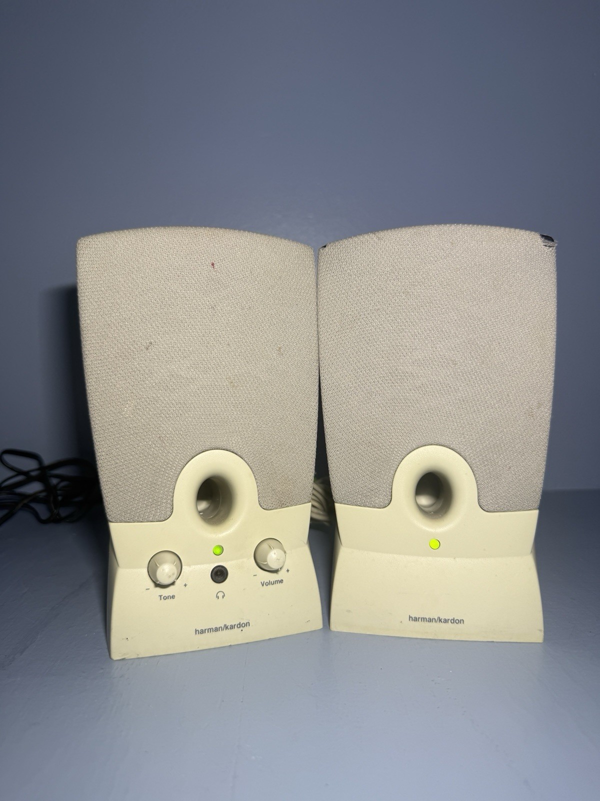 Harman Kardon 02320V Multimedia Computer Speaker System PAIR