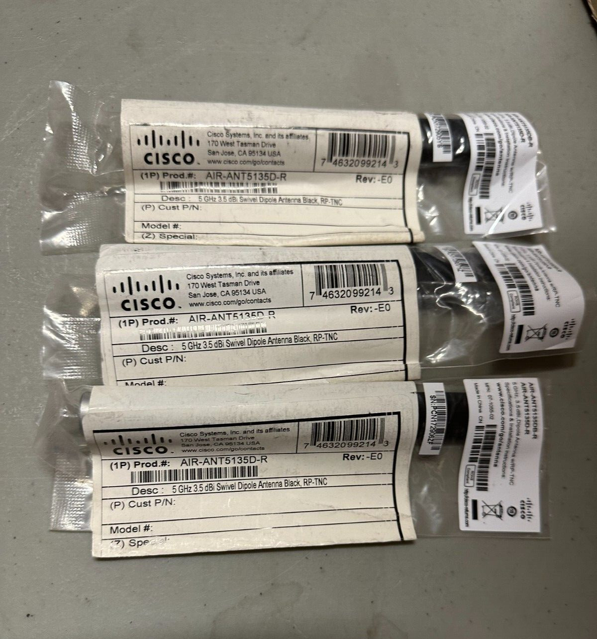 NEW Lot of 3 Cisco AIR-ANT5135D-R Aironet 5GHz 3.5dBi Articulated Dipole Antenna