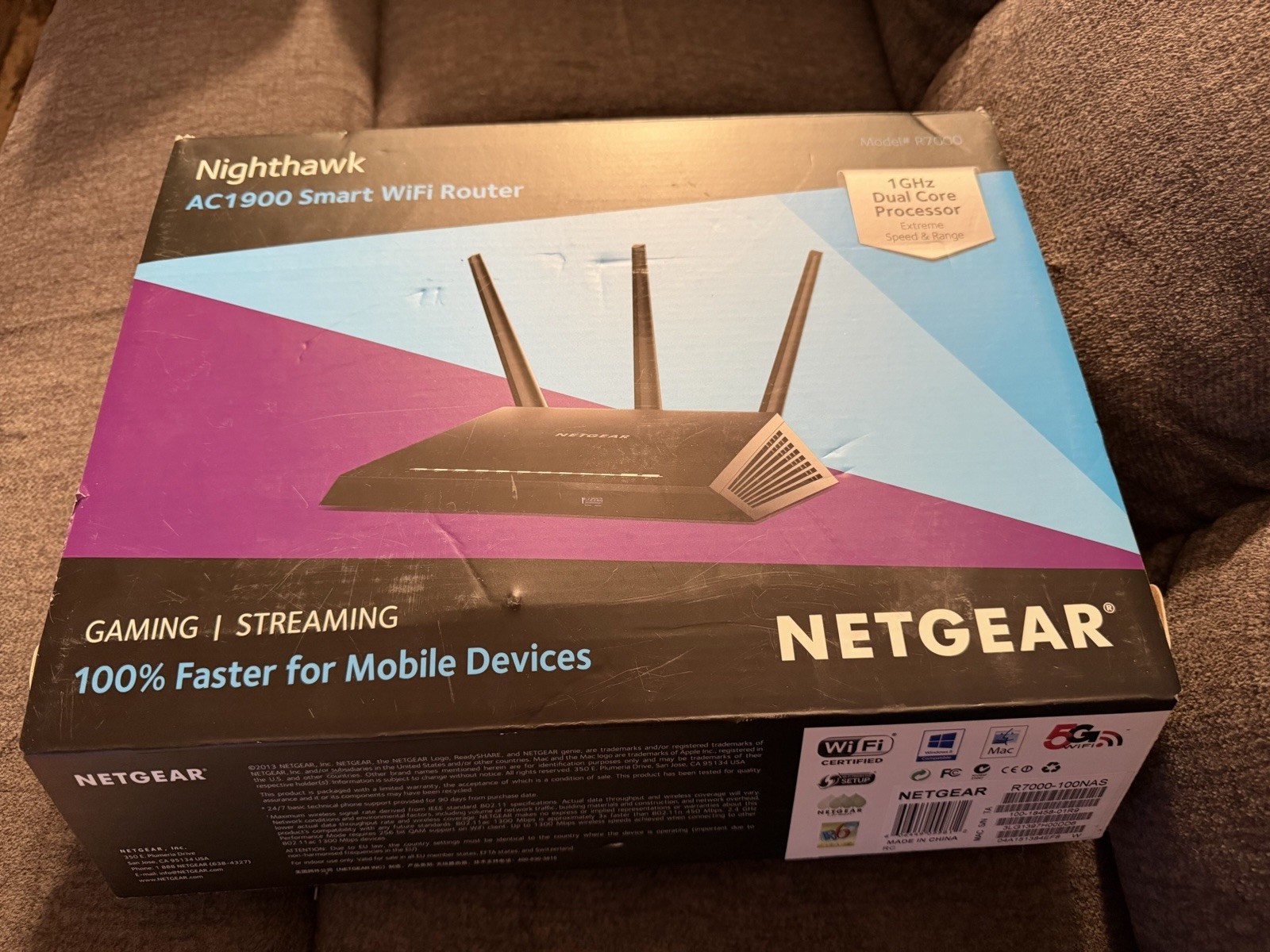 NETGEAR Nighthawk Smart Wi-Fi Router R7000 AC1900