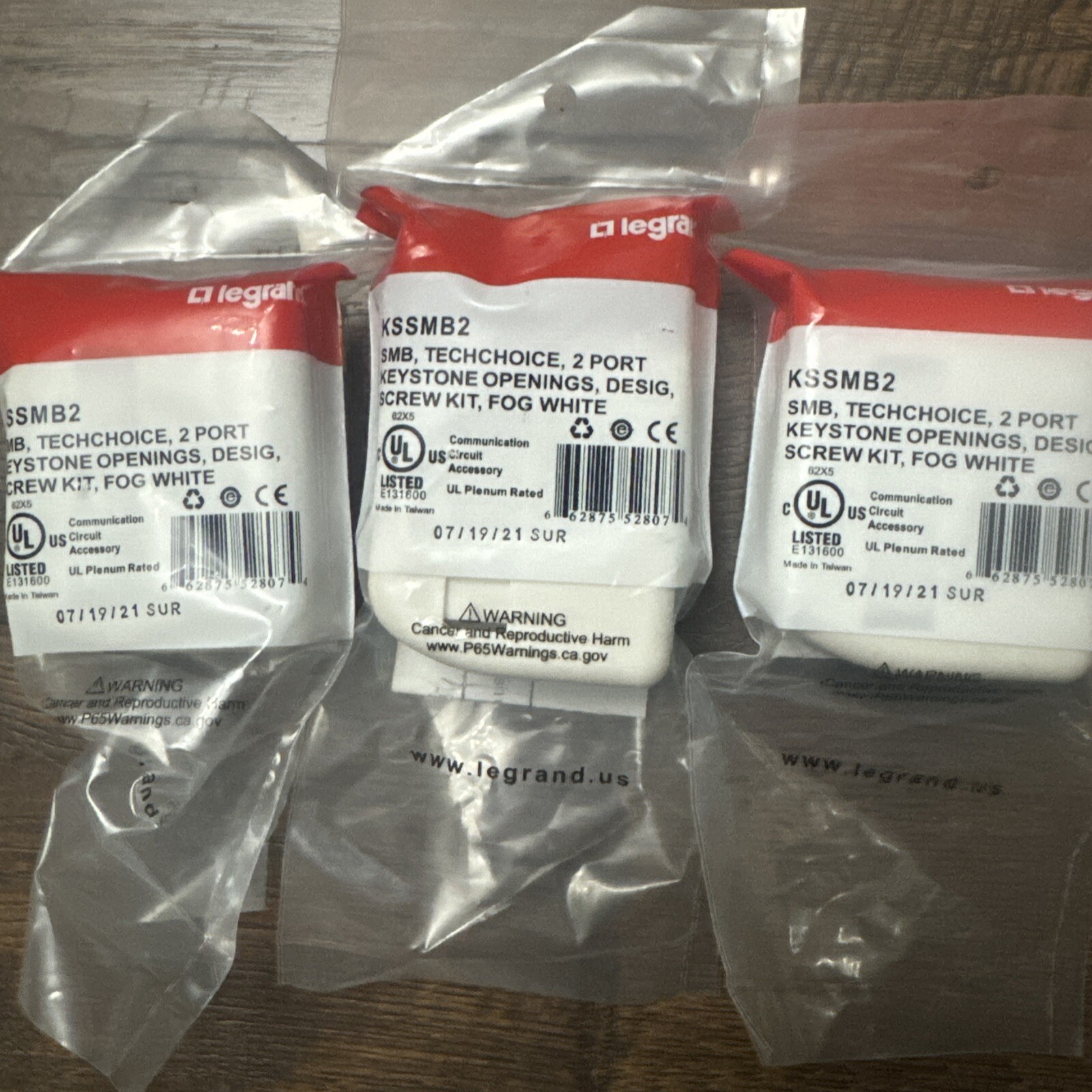 Lot Of 3 Legrand Service Mount Box Techchoice 2 Port Keystone Fog White KSSMB2