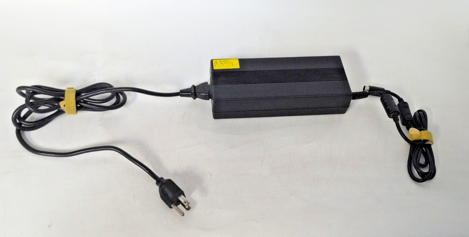 LI SHIN INTERNATIONAL ENTERPRICE CORP. ADAPTER 0405B20220 -100-240V-5060Hz 3A