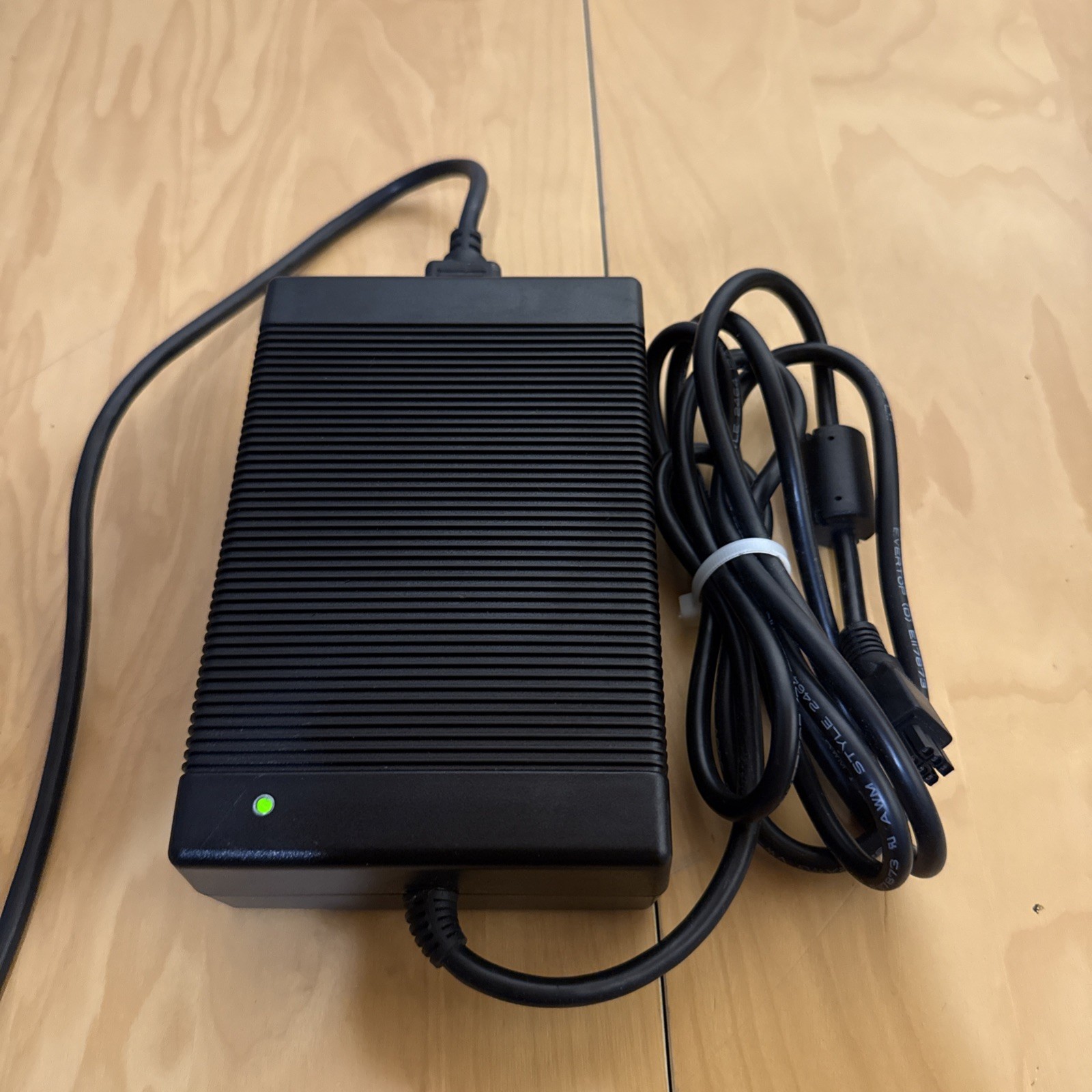 Gateway Profile 4 AC Adapter MN ADP-180AB Rare