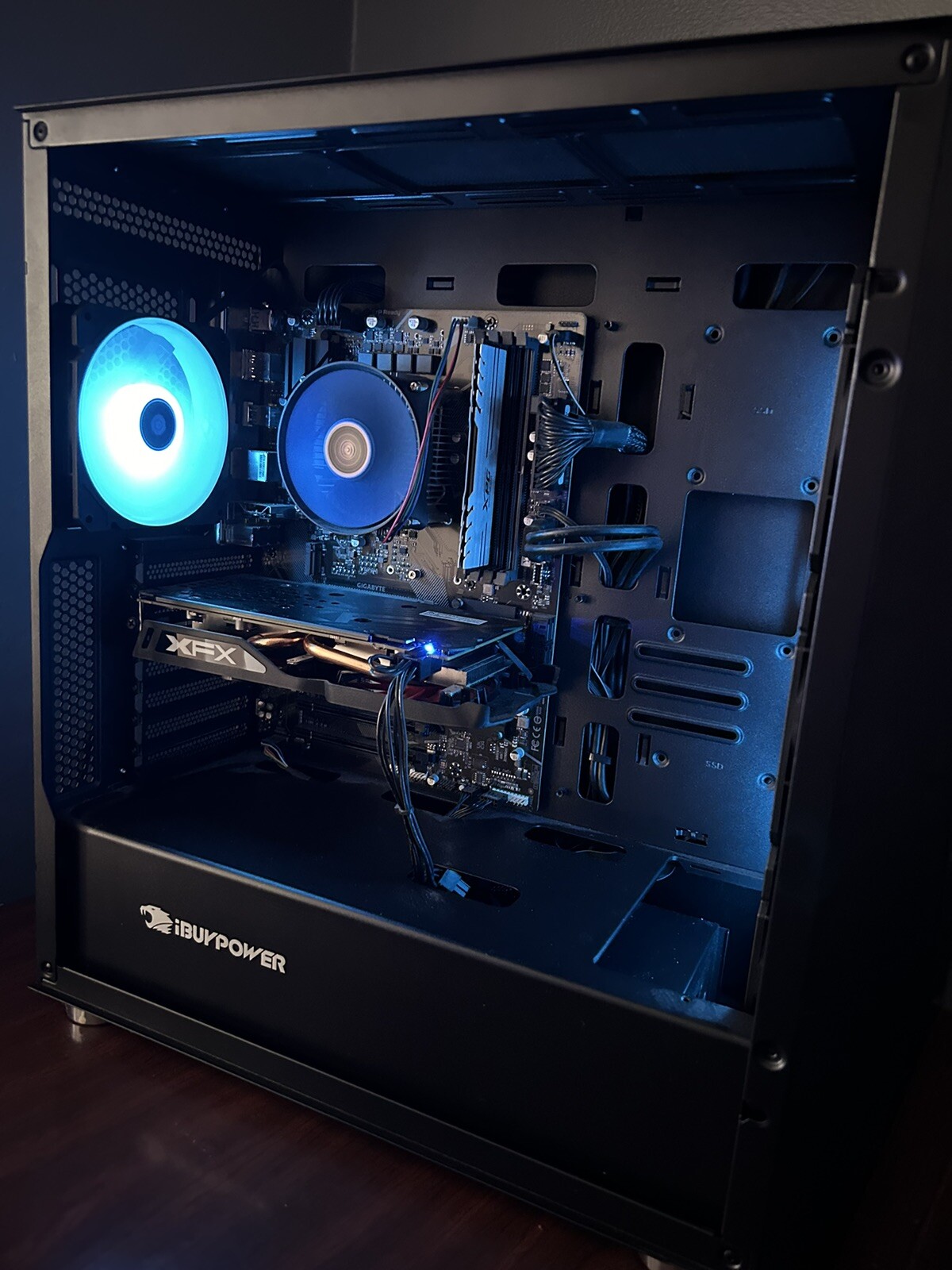iBuyPower Slate5MR 243i (1 TB, HDD + SSD, Intel Core i7 11th Gen. 2.50 GHz,...