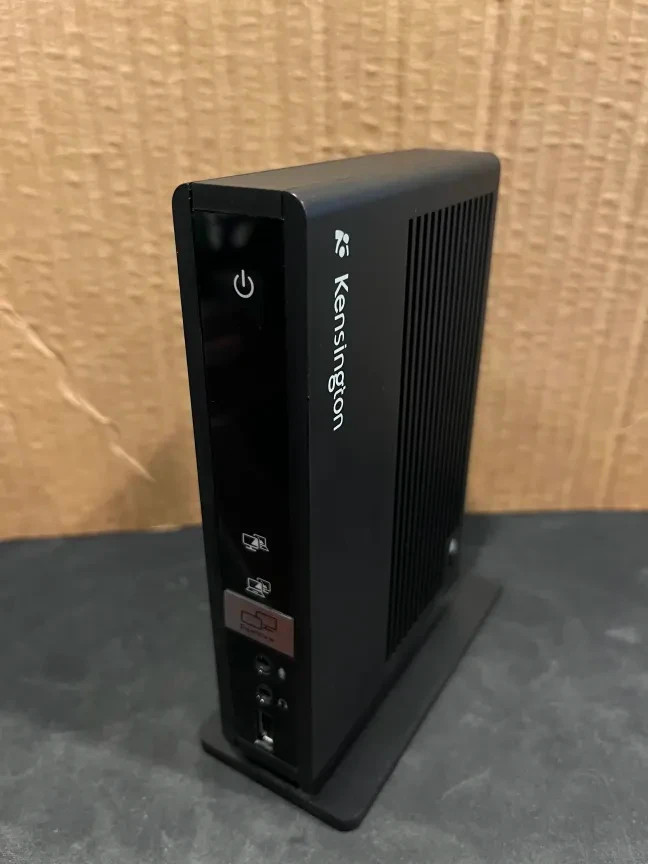 KENSINGTON UNIVERSAL NOTEBOOK DOCKING STATION VGA/DVI ETHERNET M01065 K33926