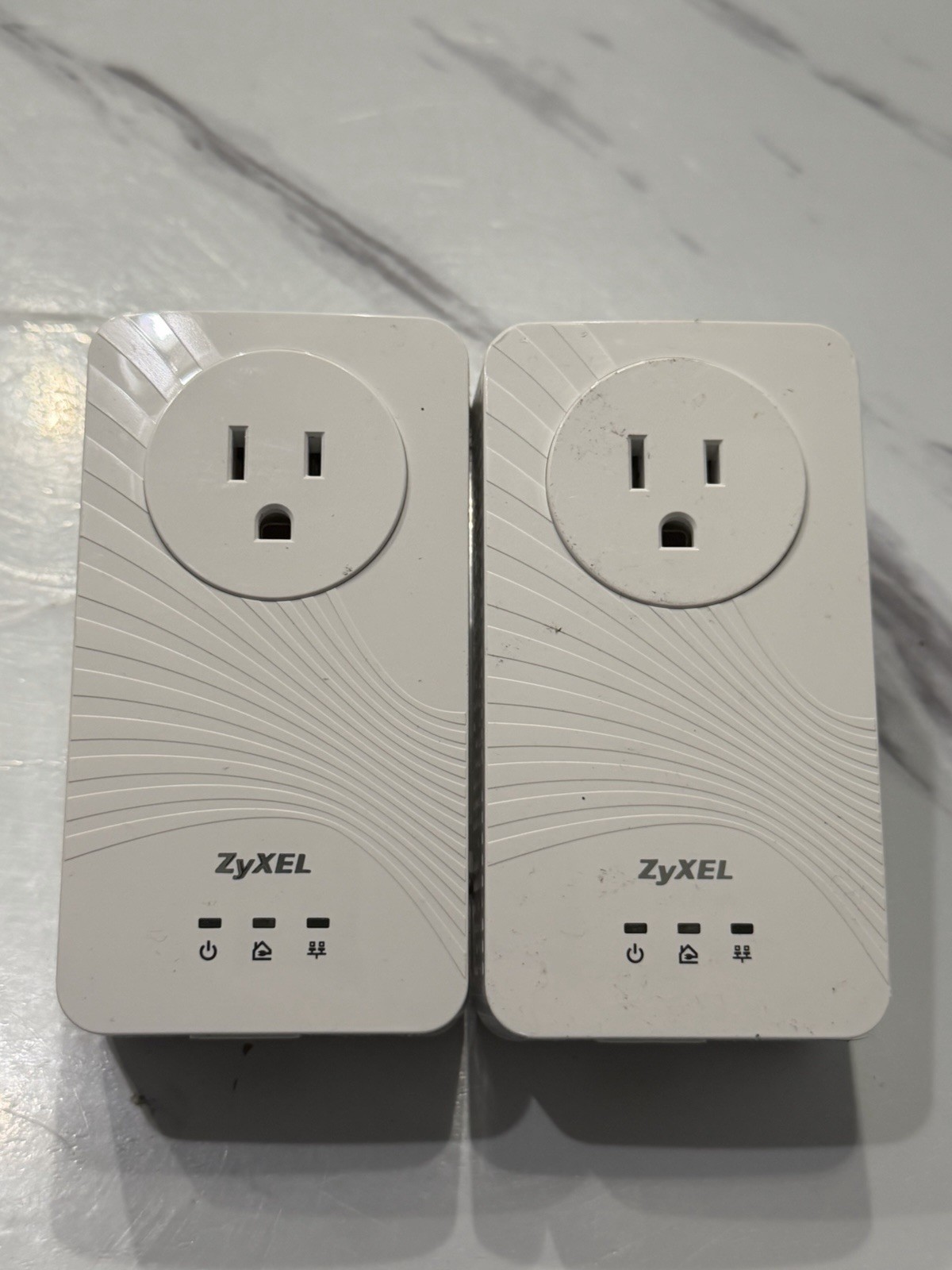 Zyxel PLA5215 Power-Line Ethernet Adapter - 2 units