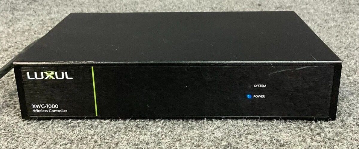 Luxul XWC-1000 V2 Wireless Controller Gigabit 32136 Black Used