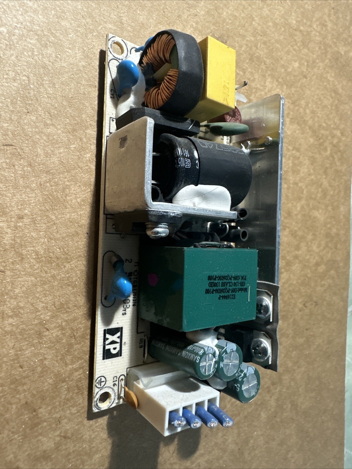 xp power model VCT40US05