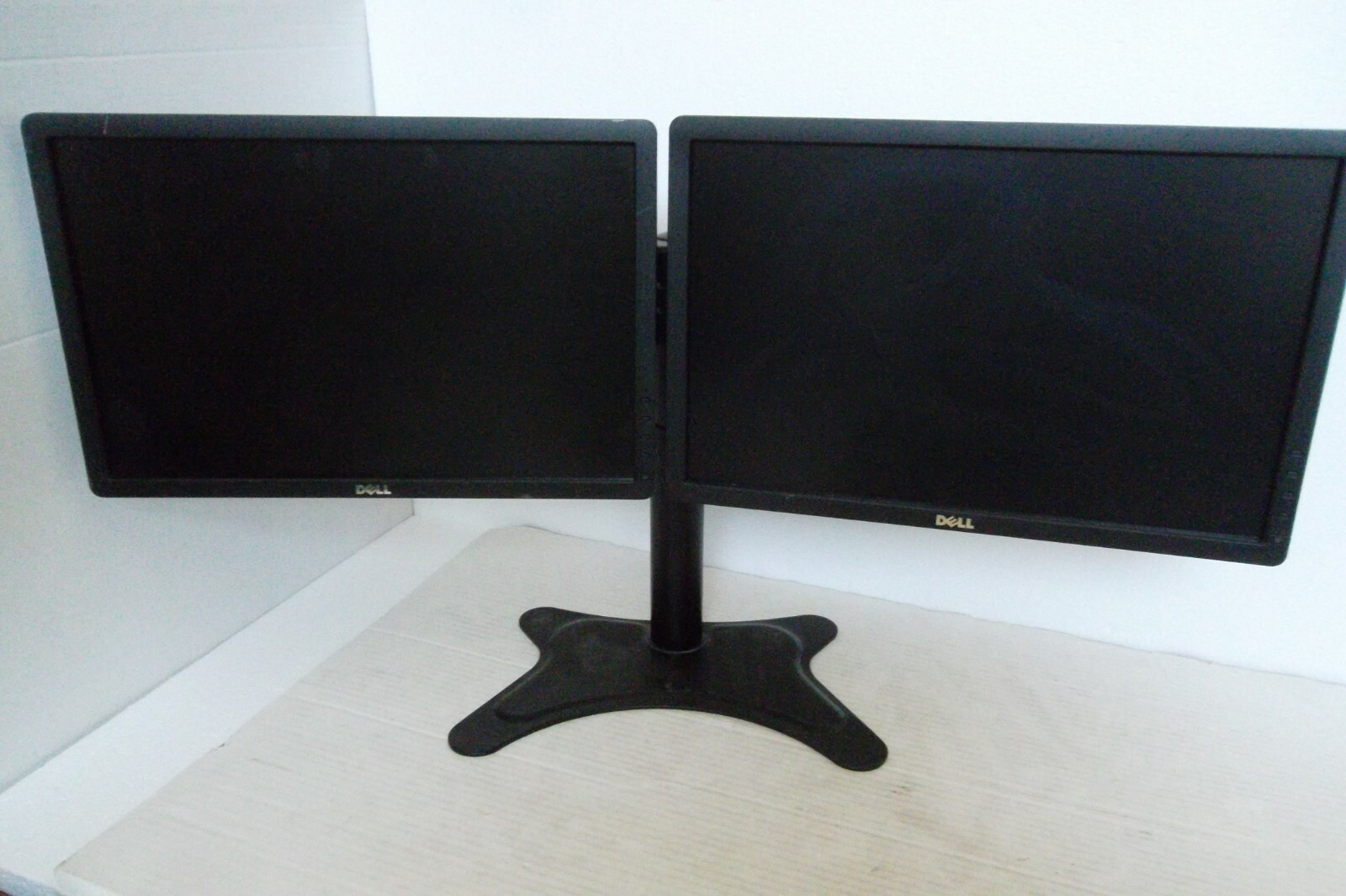 Dell P1913S Dual Monitor 19" DVI VGA P1913Sb P1913Sf 39WWP NWXT6 w/USB DS-219STB