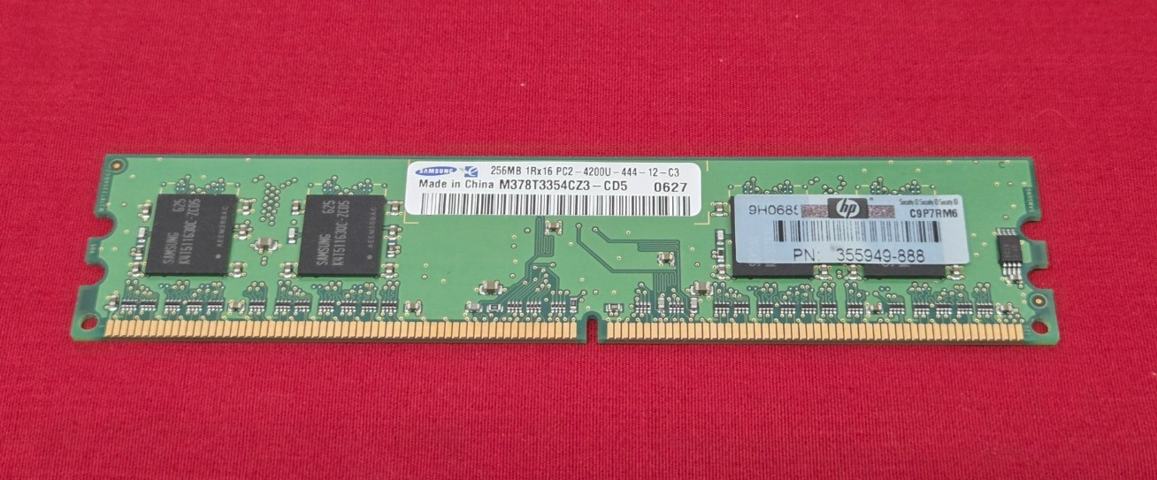 Samsung M378T3354CZ3-CD5 - 256MB PC4200 533MHZ DDR2 DUAL-CHANNEL Memory DIMM