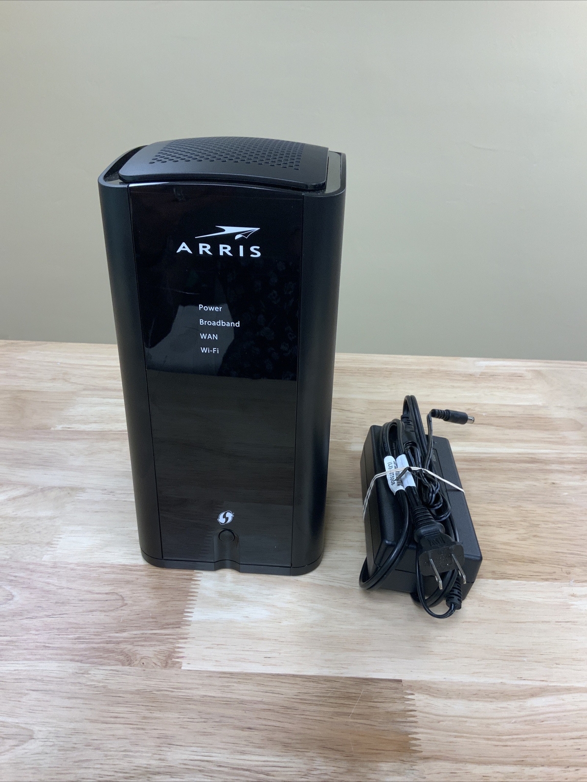 Arris Verizon 4G LTE Dual-Band Wireless Router NVG558HX