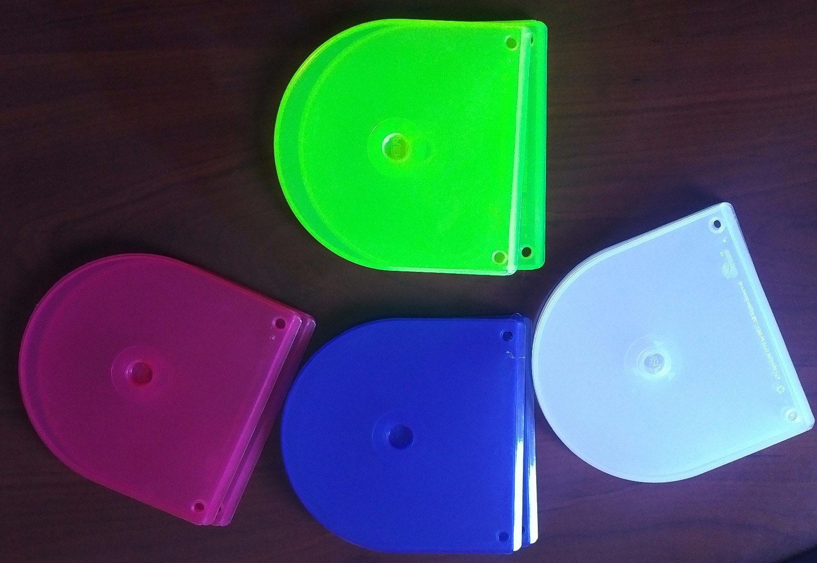 New 20 Pk Premium CD DVD Clam Shell case multi color 