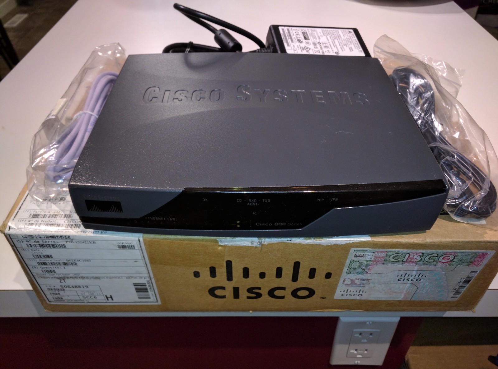 CISCO 877-K9 ROUTER