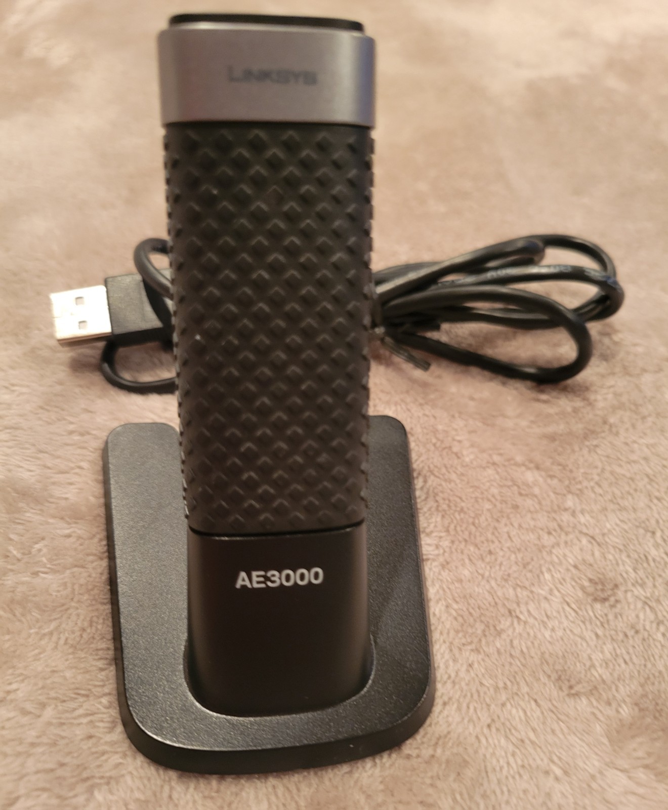 Linksys Dual-Band Wireless-N USB Adapter AE3000