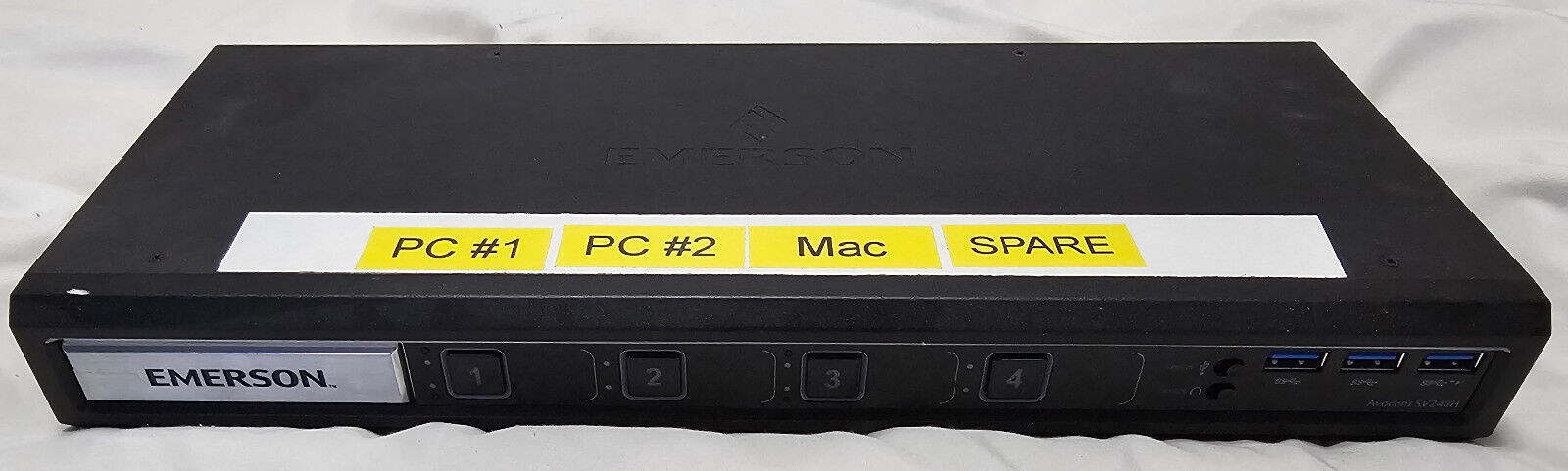 Emerson Avocent SV 4-Port HDMI KVM Switch (SV240H) with damaged audio out jack