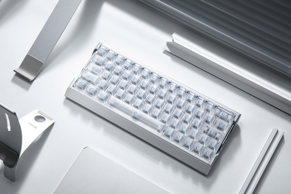 IQUNIX EV63 Silver Knight Frosted PC caps Magnetic X Ultra switches