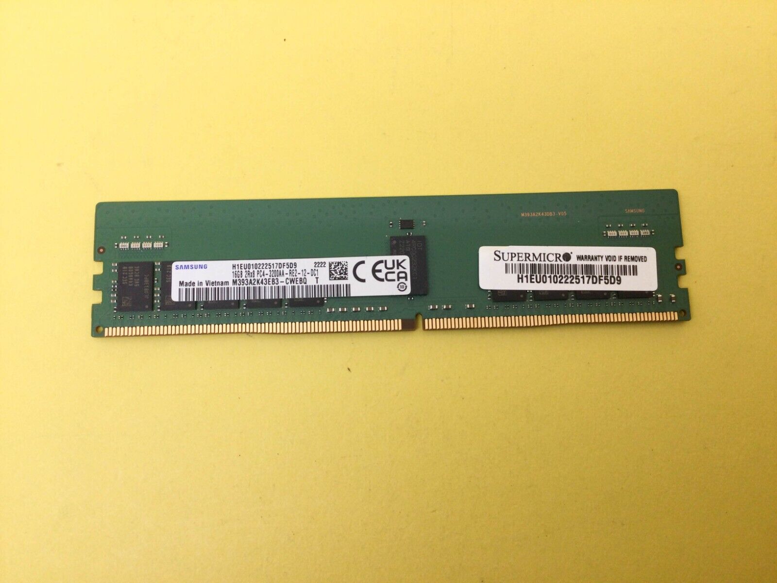 SAMSUNG 16GB (1x16GB) 2RX8 PC4-3200AA DDR4 SERVER MEMORY M393A2K43EB3-CWE