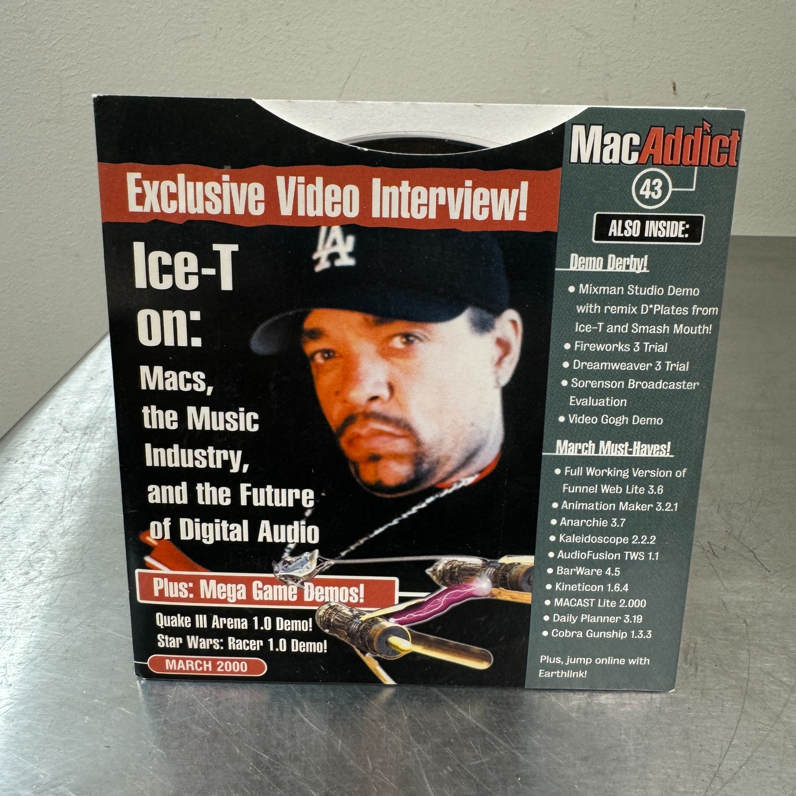 March 2000 Mac Addict Magazine CD Macintosh ICE-T Exclusive Video Interview