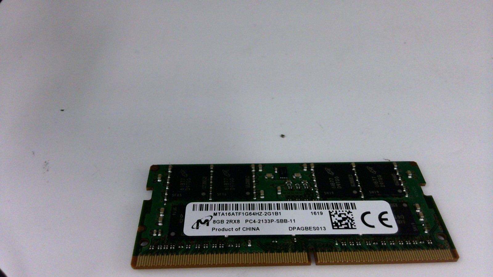 Micron 8GB DDR4 PC4-2133P  RAM MTA16ATF1G64HZ-2g1b1