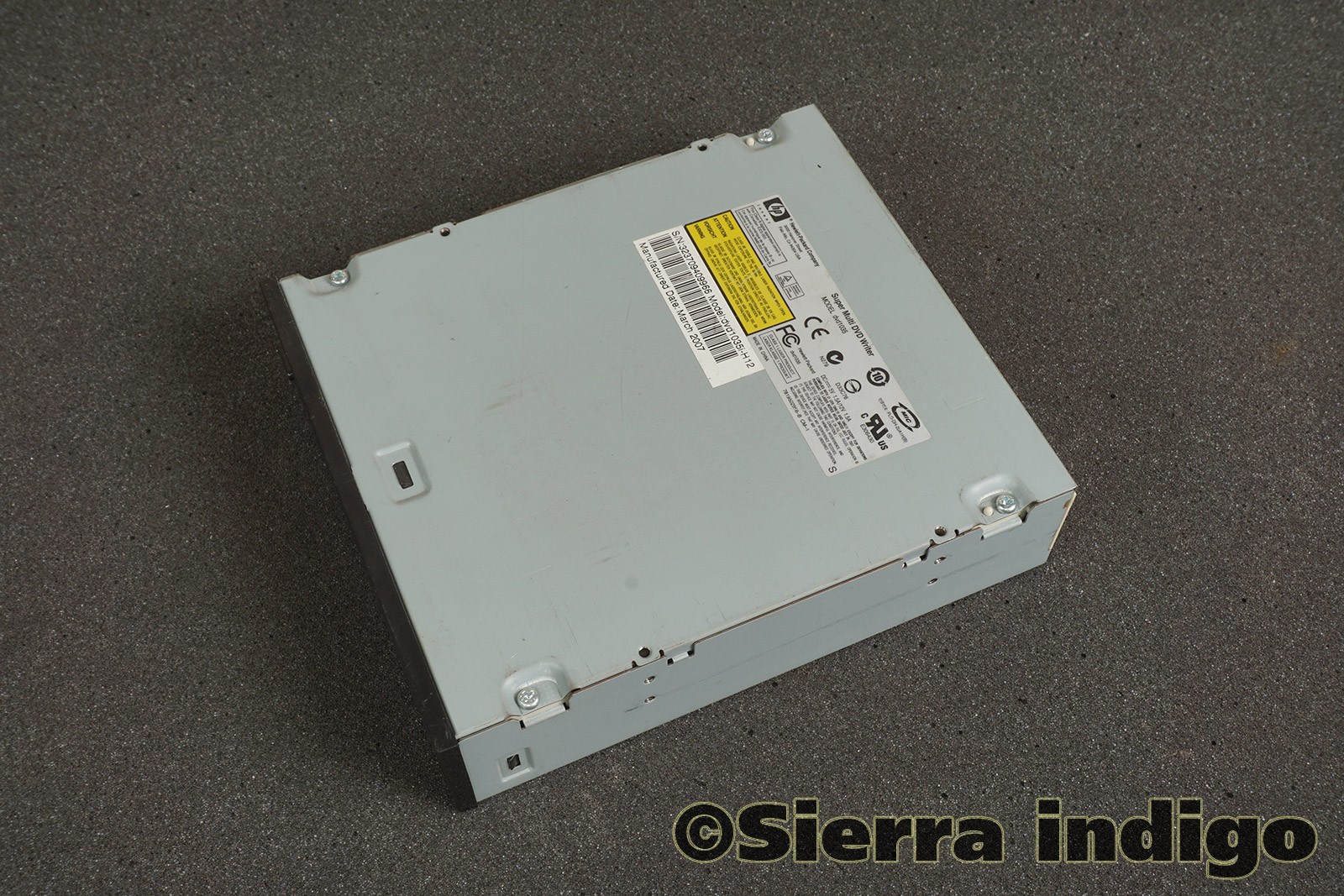 HP dvd1035 IDE DVD-RW Disk Drive