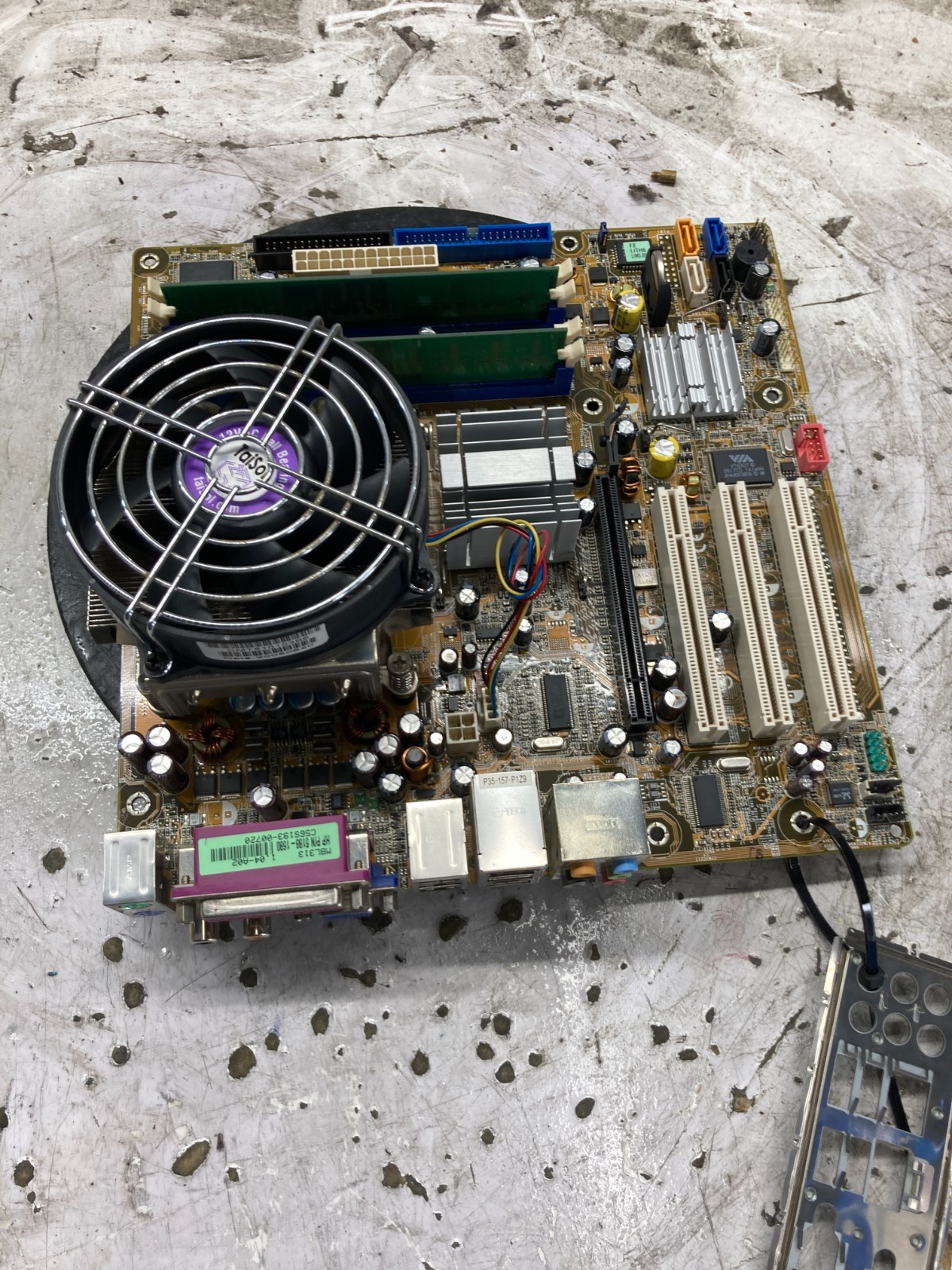 ASUS P5LP-LE Intel Pentium 2.80GHz 1GB