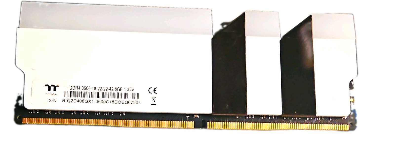 Thermaltake TOUGHRAM RGB 8GB 1x8 DDR4-3600 PC4-28800 288-Pin DIMM
