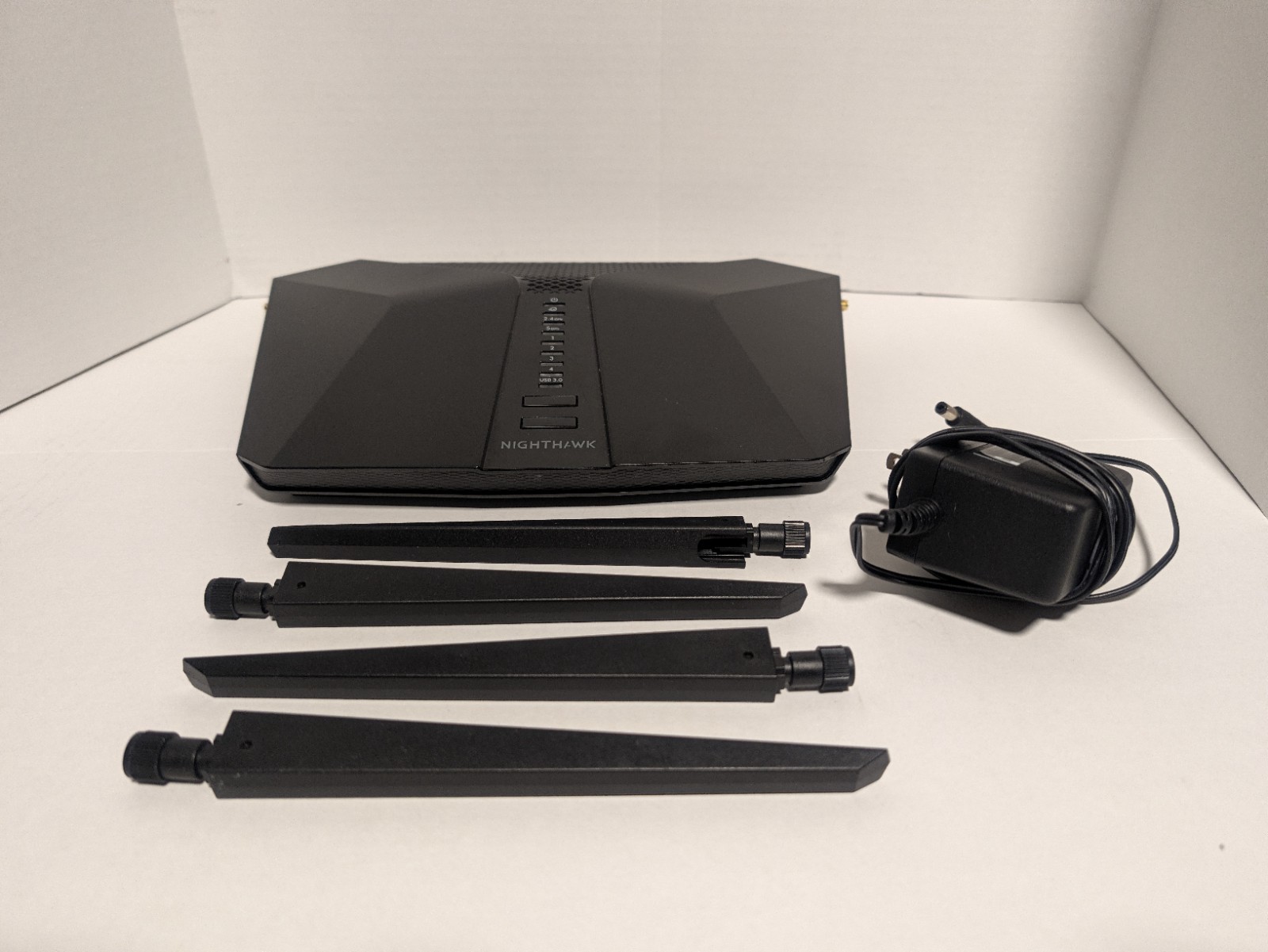 NETGEAR Nighthawk RAX50v2 AX5400 WiFi 6-Stream Wireless Router w/ Adapter