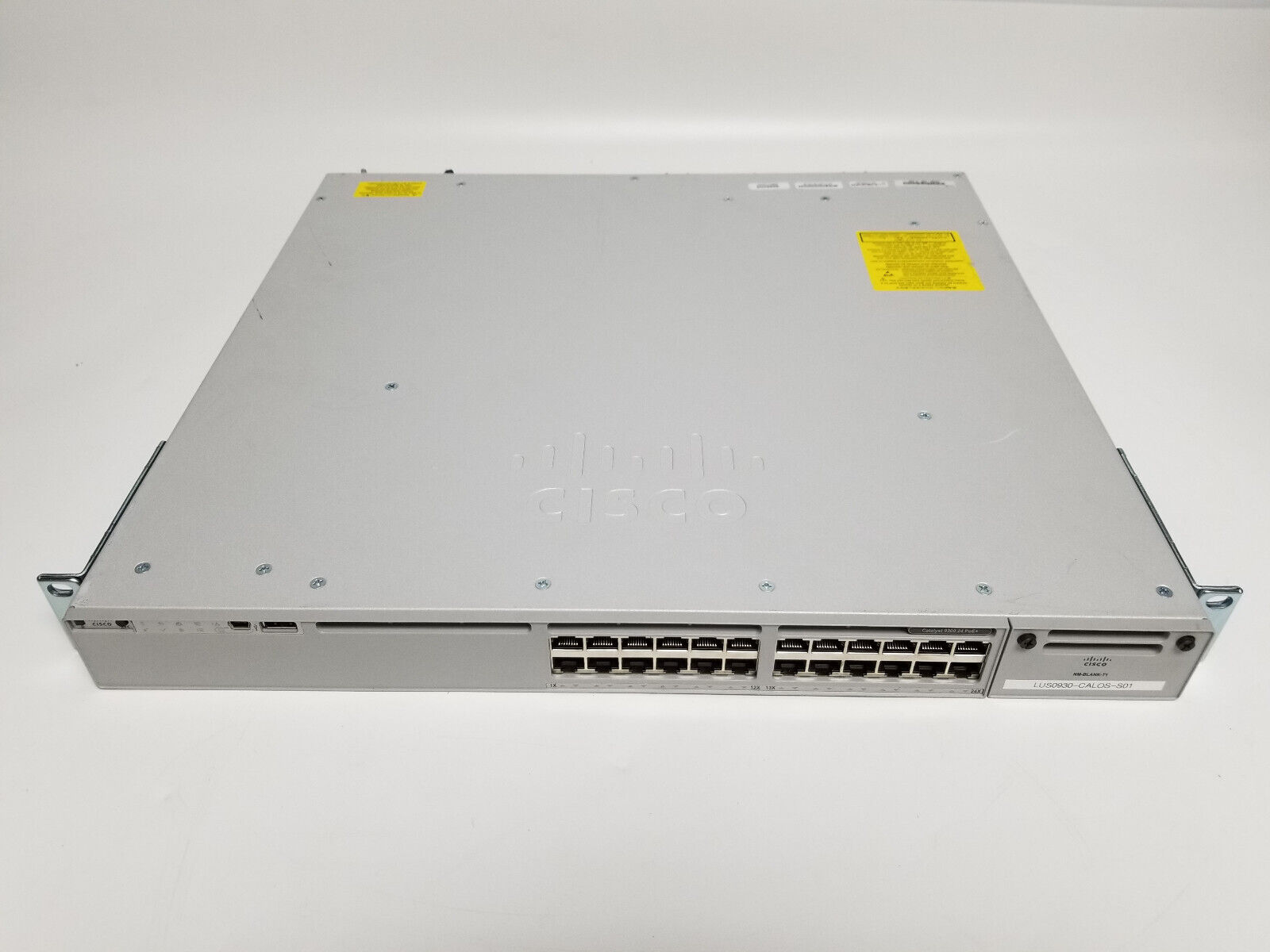 Cisco Catalyst 9300 Switch 24-Port PoE+, Network Essentials C9300-24P-E V04