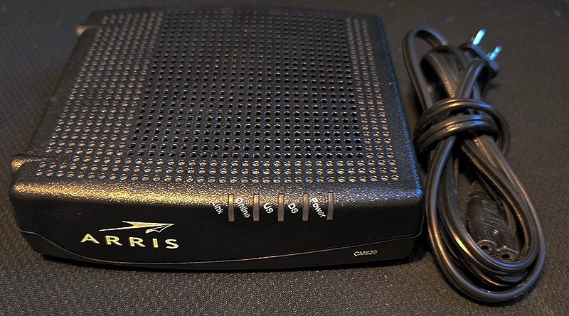 ARRIS CM820A TC00DLD820 DOCSIS 3.0 Cable Modem w/ Power Cord