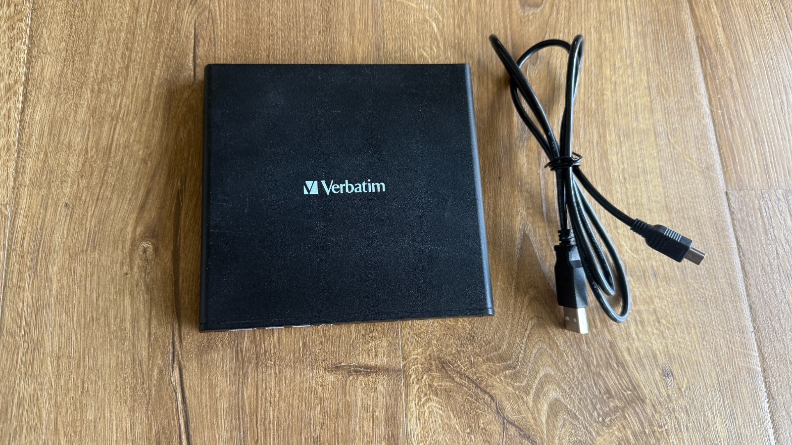 Verbatim External Slimline CD/DVD Writer 98938 Model DHAA USB Tested Works