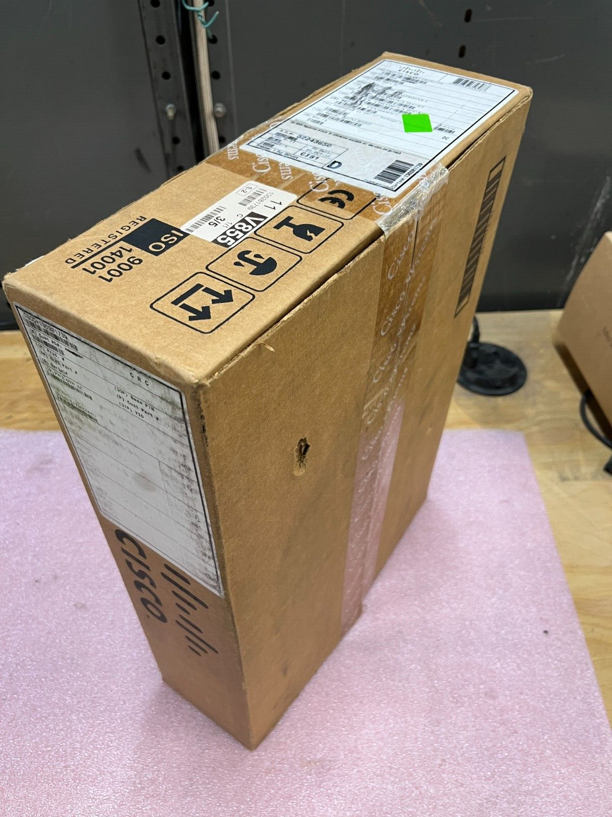 NEW Sealed Cisco 887 VDSL/ADSLl Over Pots Router CISCO887VA-SEC-K9