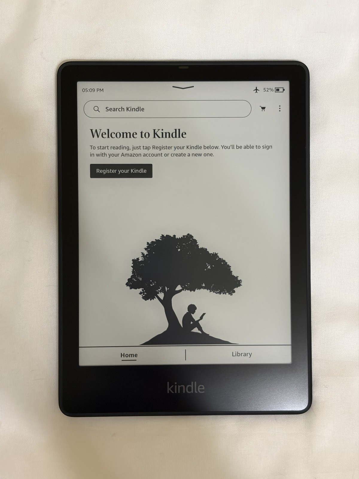 Amazon Kindle Paperwhite Signature Edition Bundle, Official Cork Case, Very Good