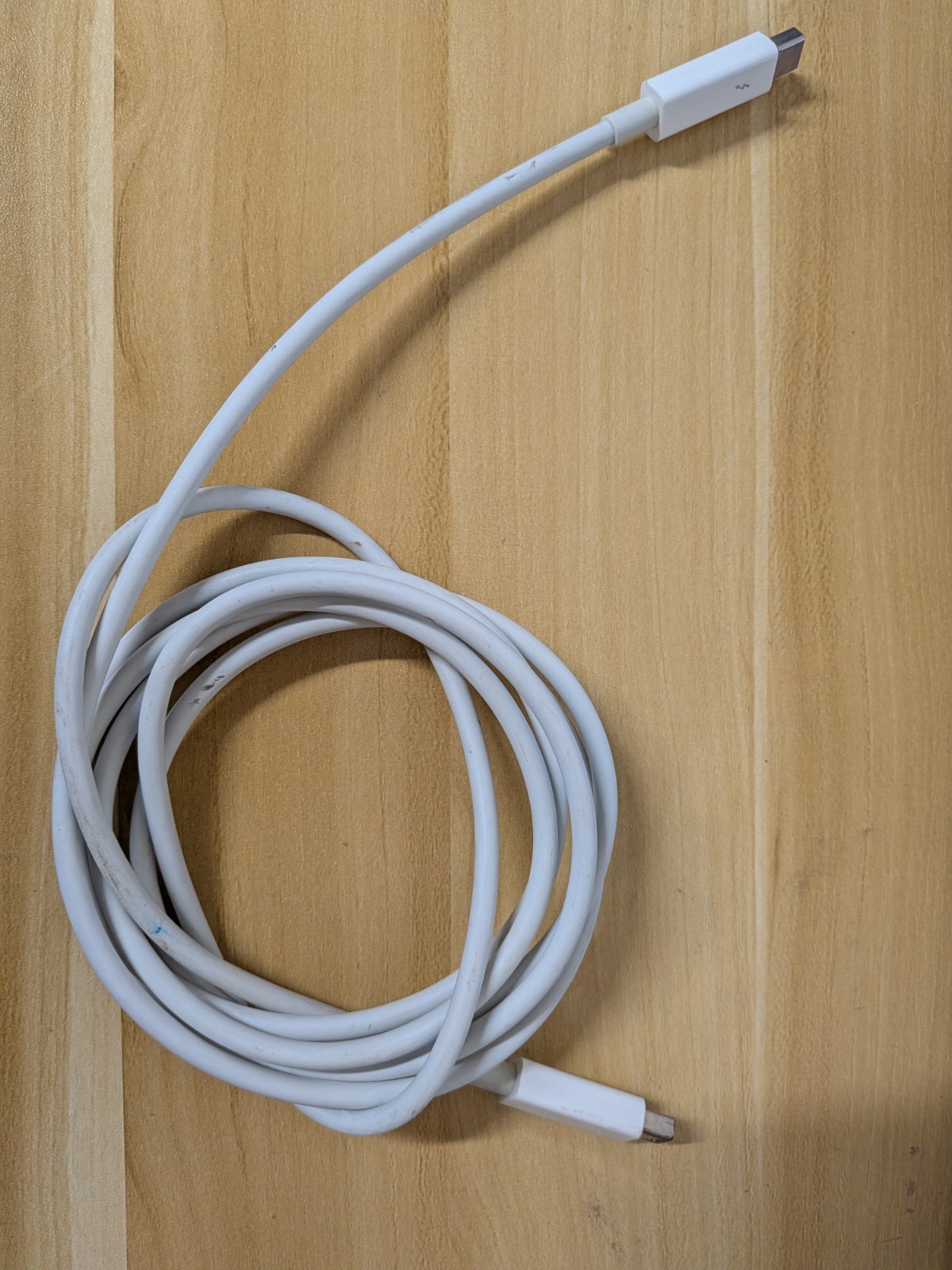 Apple Thunderbolt 2 cable